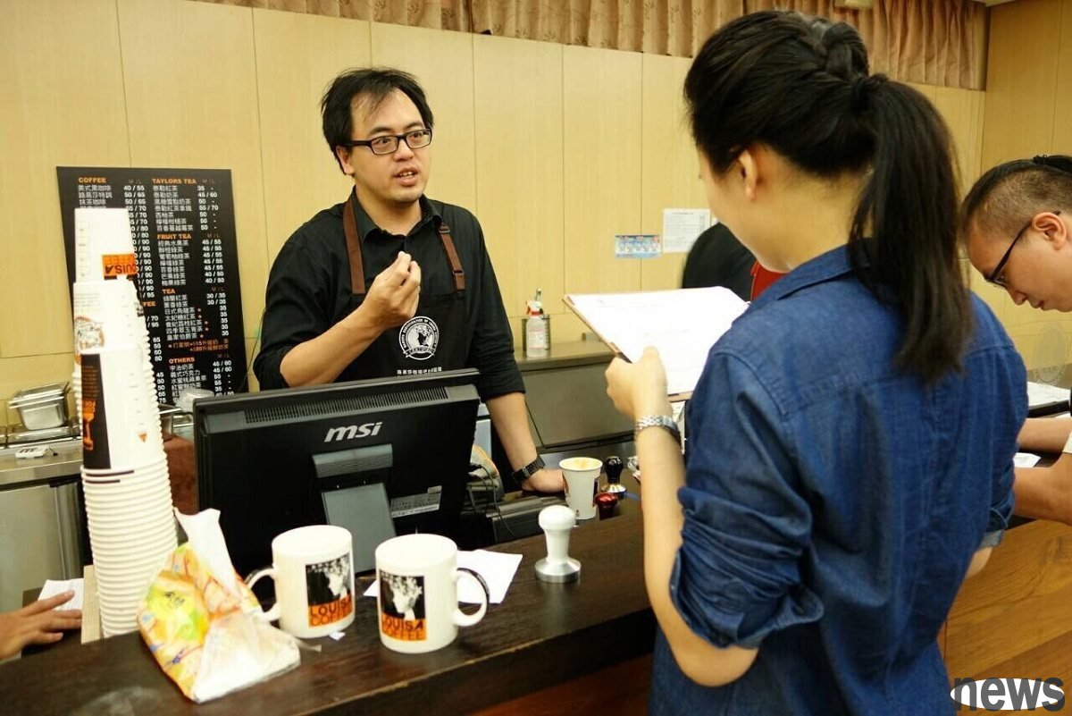 ▲路易莎董事長黃銘賢身高180公分，過去一度因工作壓力大，加上每晚必吃速食餐點，導致體重一路攀升。（圖片來源：路易莎提供）
 